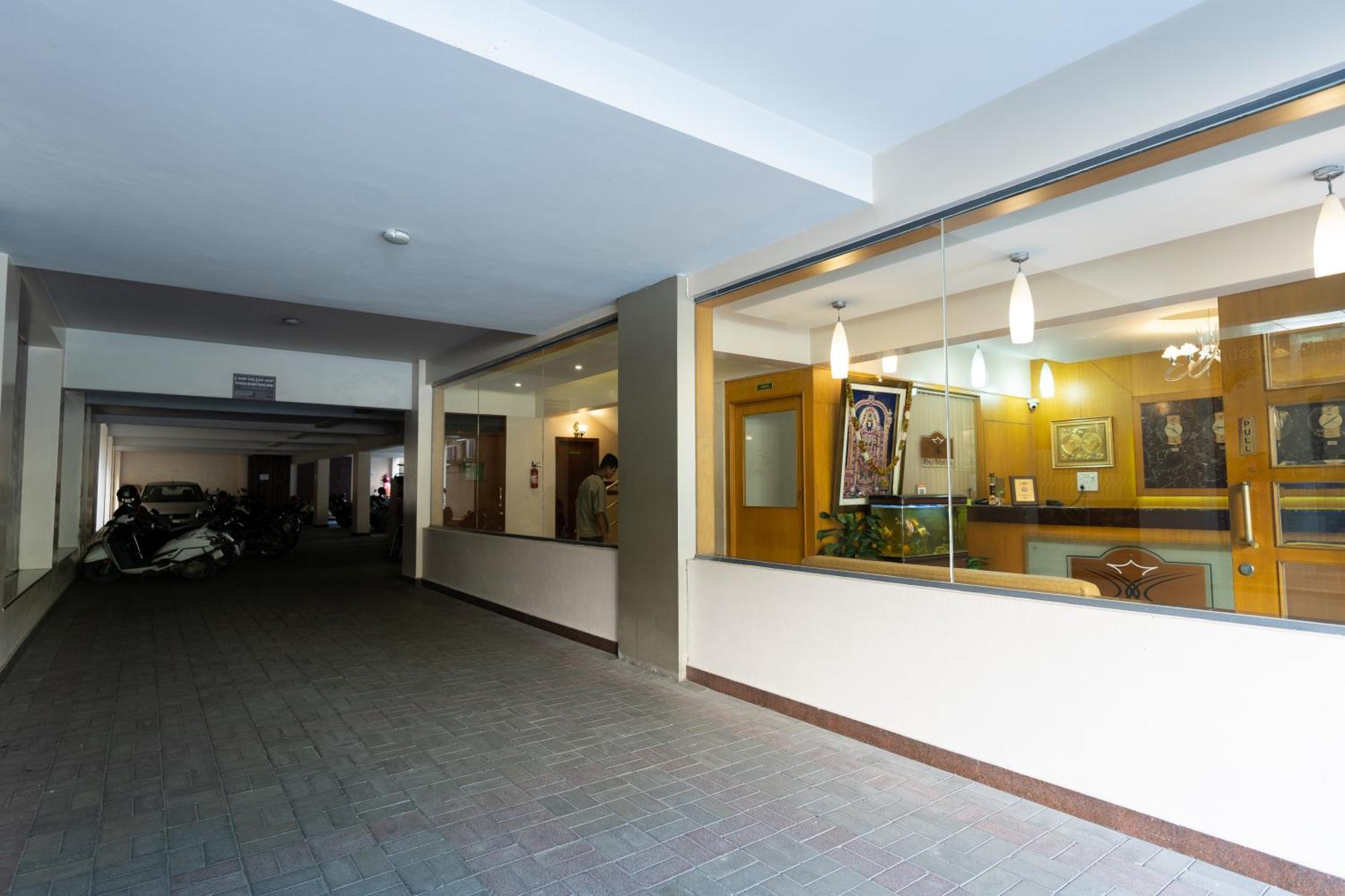 Pai Vista, KR Road Hotel Bangalore Exterior foto